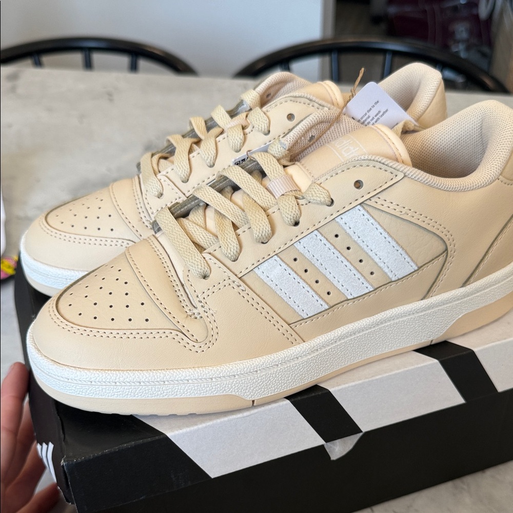 adidas Break Start Low Beige and White Low-Top Sneakers